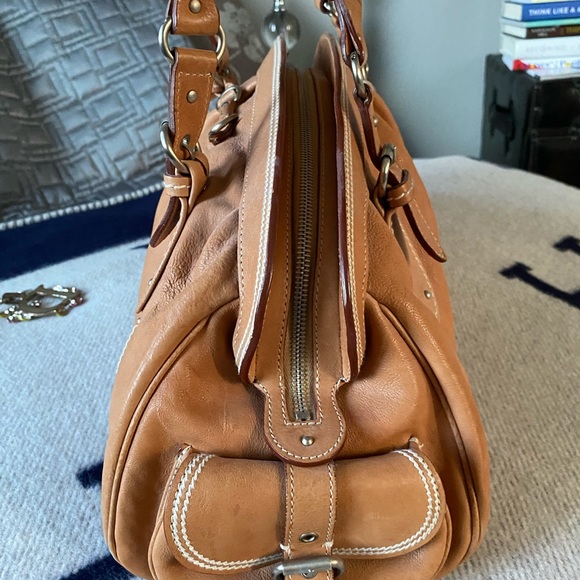 Dior - Picture 2 of 12